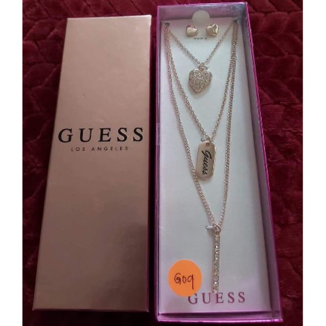 Guess hotsell necklace set