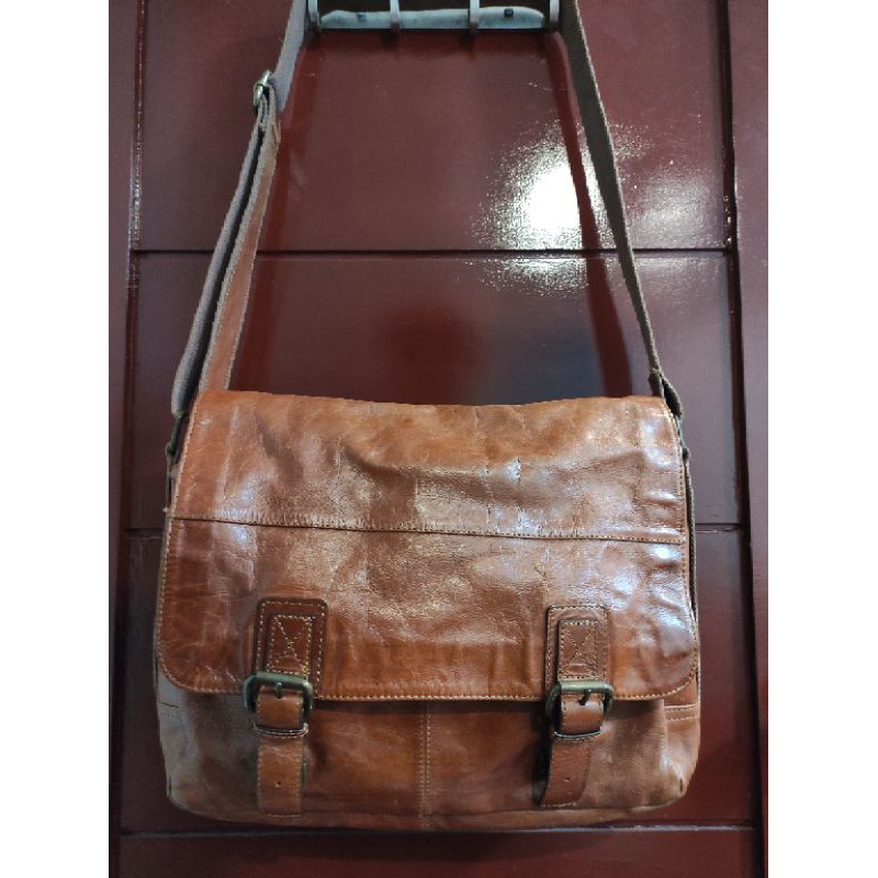 Authentic Fossil Vintage Leather Book Bag Laptop Bag Messenger Bag