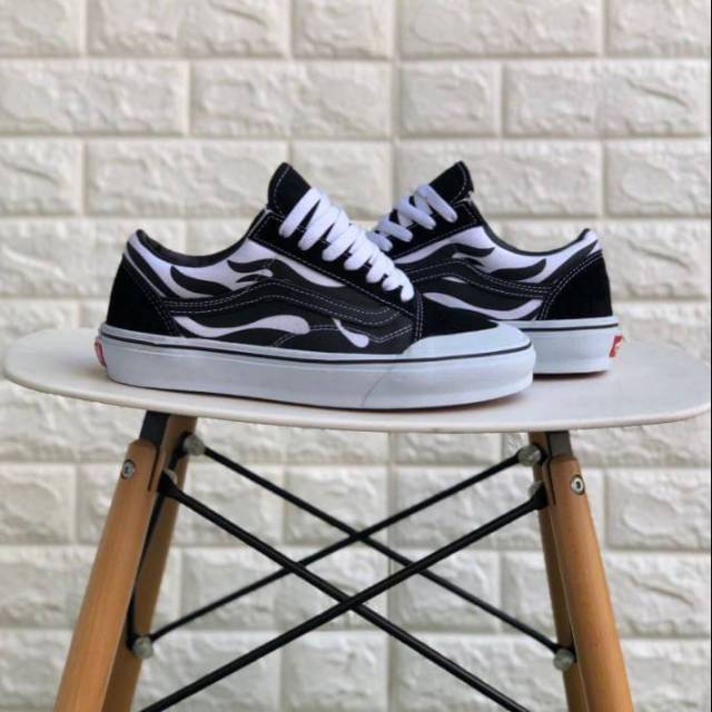 Vans 36 best sale style flame