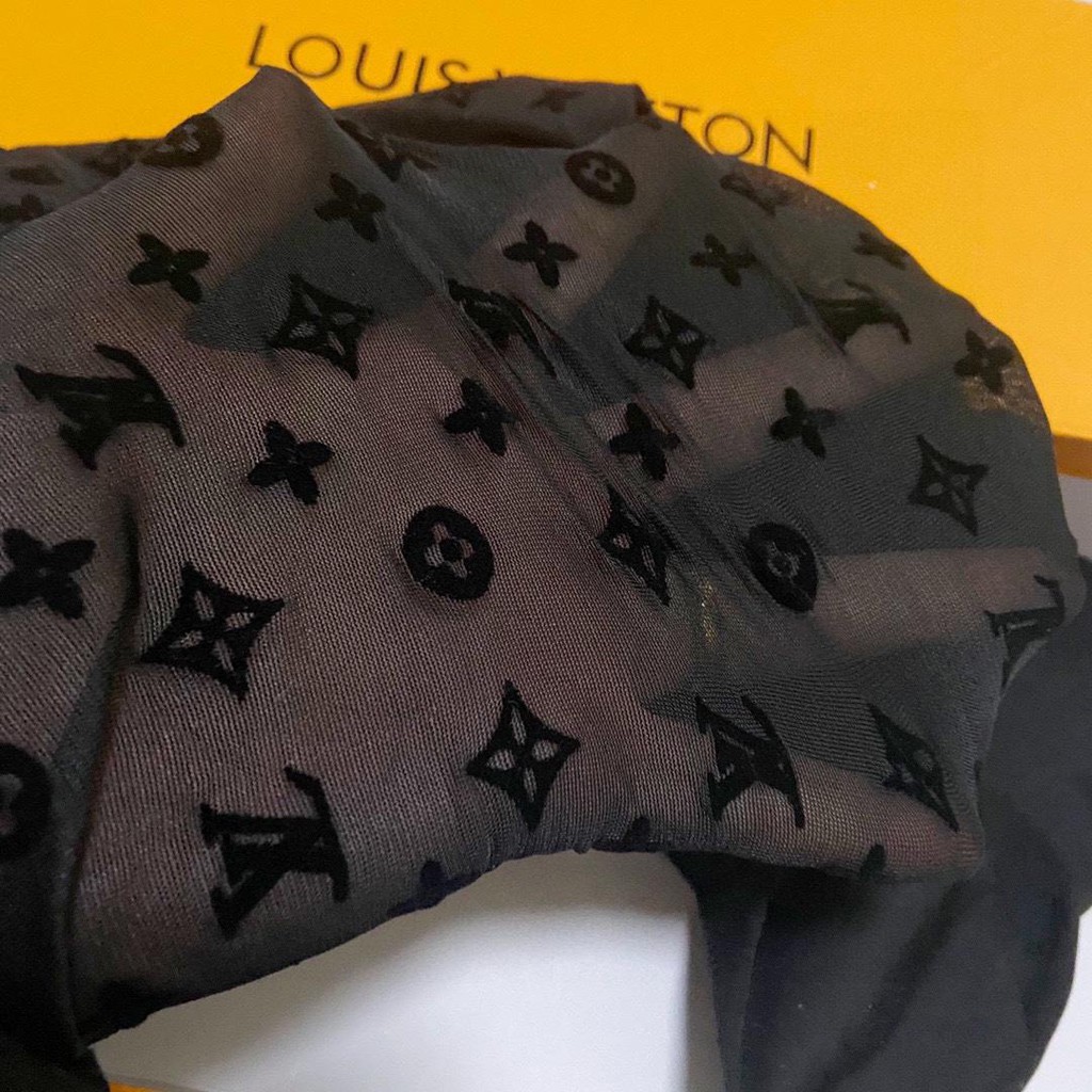 X 上的 Ja'Quinn：「Beautiful Louis Vuitton Socks #louisvuitton