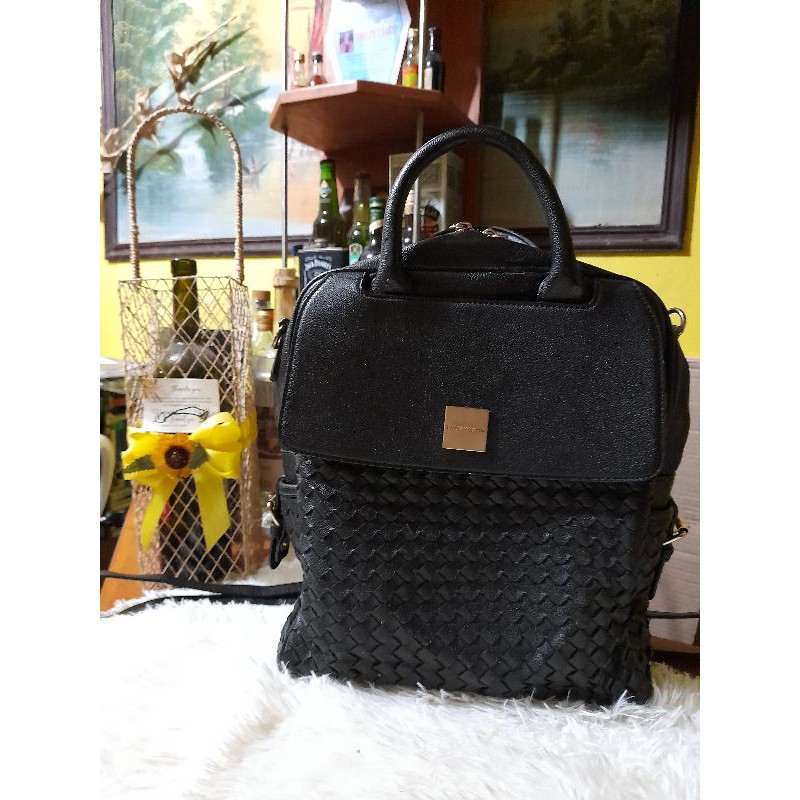 Lulu castagnette store leather backpack