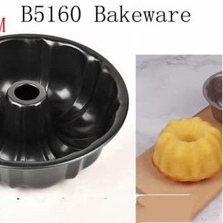 Non-Stick Carbon Steel Fluted Bundt Tube Pan K31