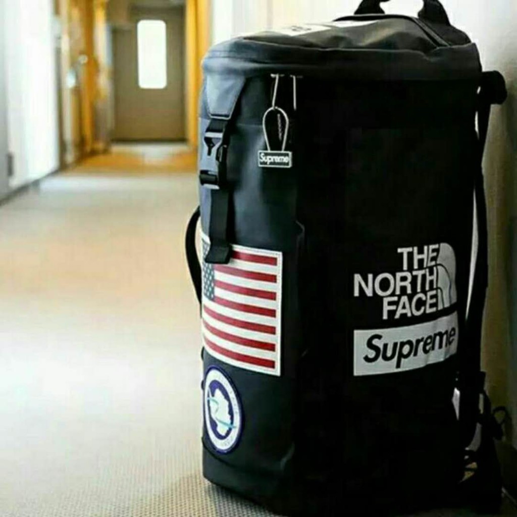 Supreme on sale flight bag