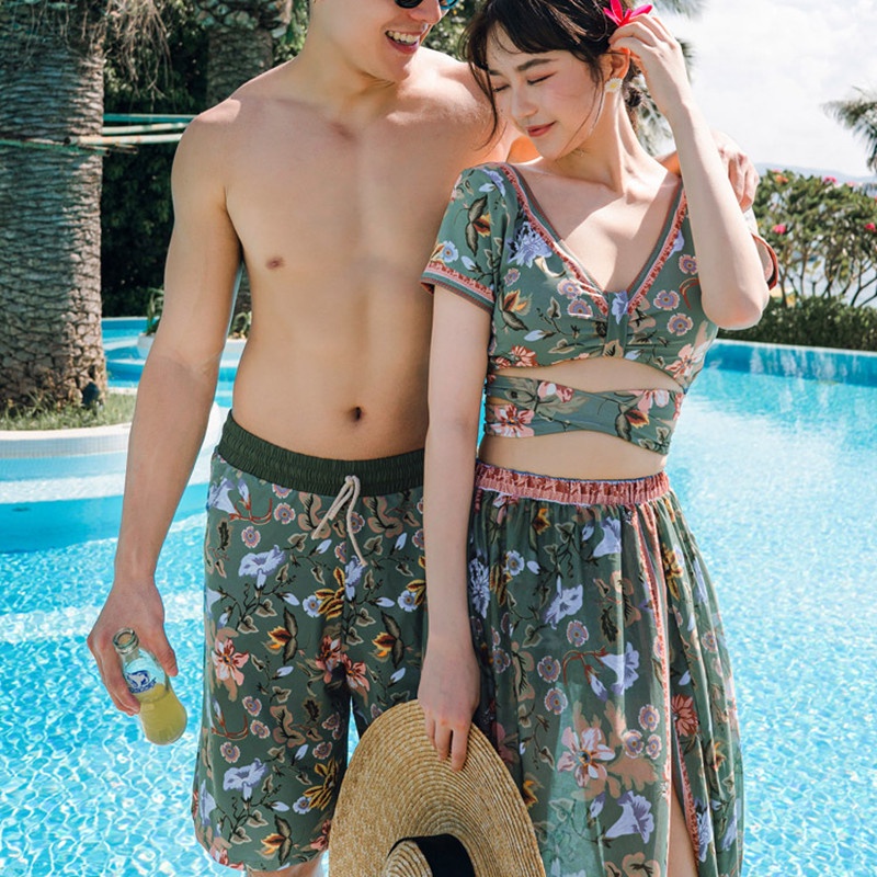 2021 New Matching Couple Swimsuit Men Swim Shorts Women Skirt 3