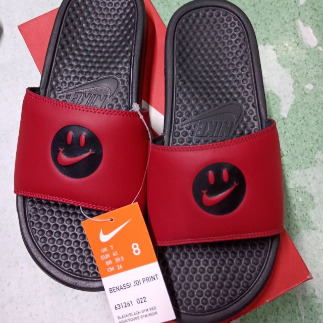 Nike smiley slides best sale