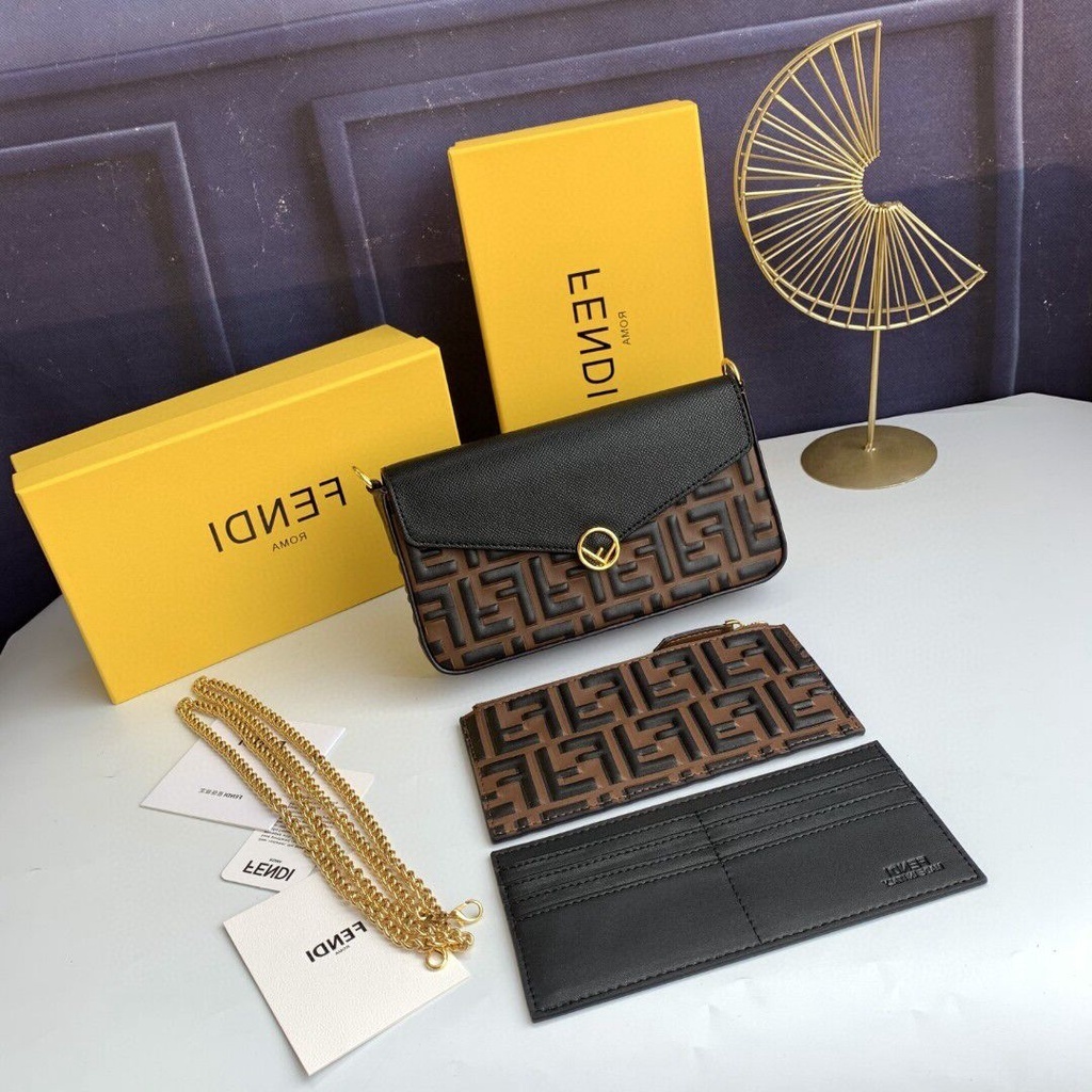 Fendi spot Fendi two shoulder straps flip crossbody bag mini bag three