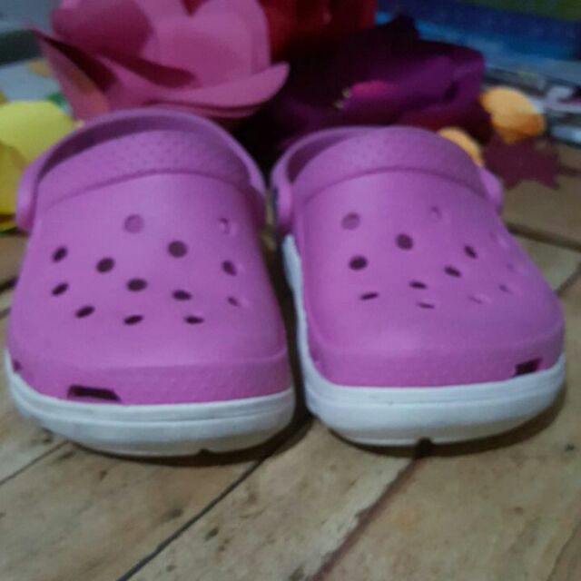 C6 c7 store crocs