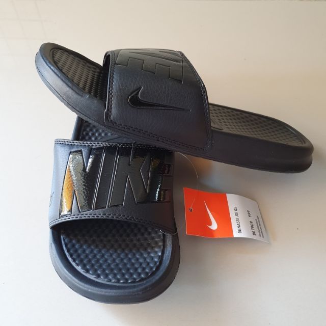 Nike benassi best sale triple black