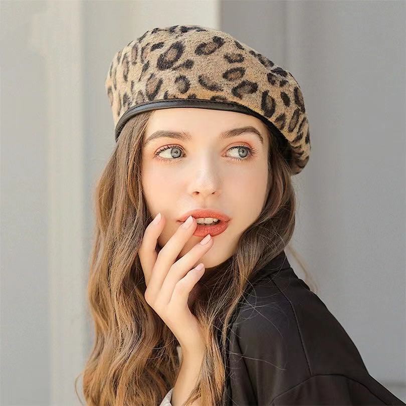Ladies Fashion Beret Cap Leopard Print Beret Hat For Women  display picture 2