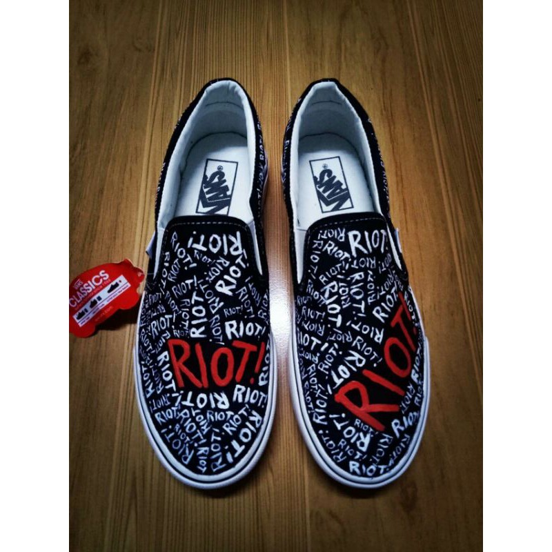 Paramore Riot Slip On Vans | Shopee Philippines