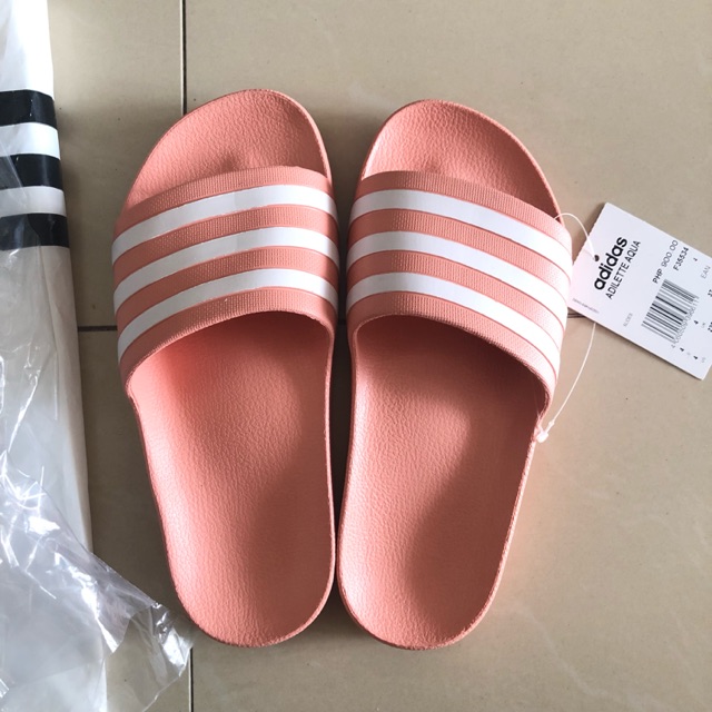 Adidas adilette 2024 slides sizing