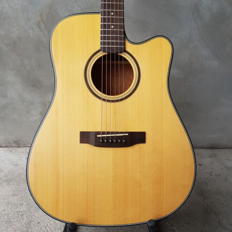 Solid top deals acoustic guitar