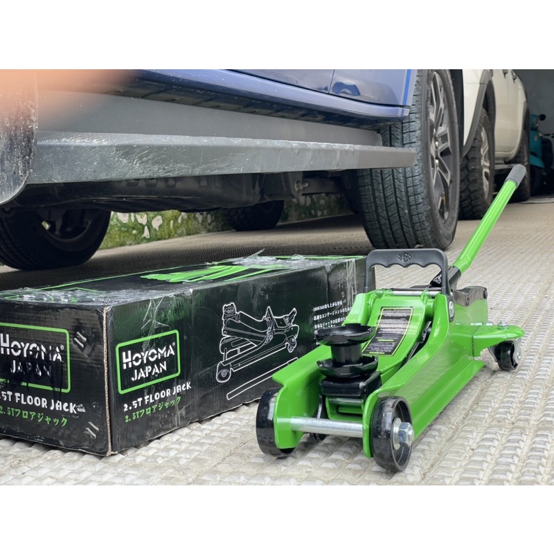 HOYOMA JAPAN 2 TONS / 2.5 TONS HYDRAULIC FLOOR JACK HIGH LIFT Shopee