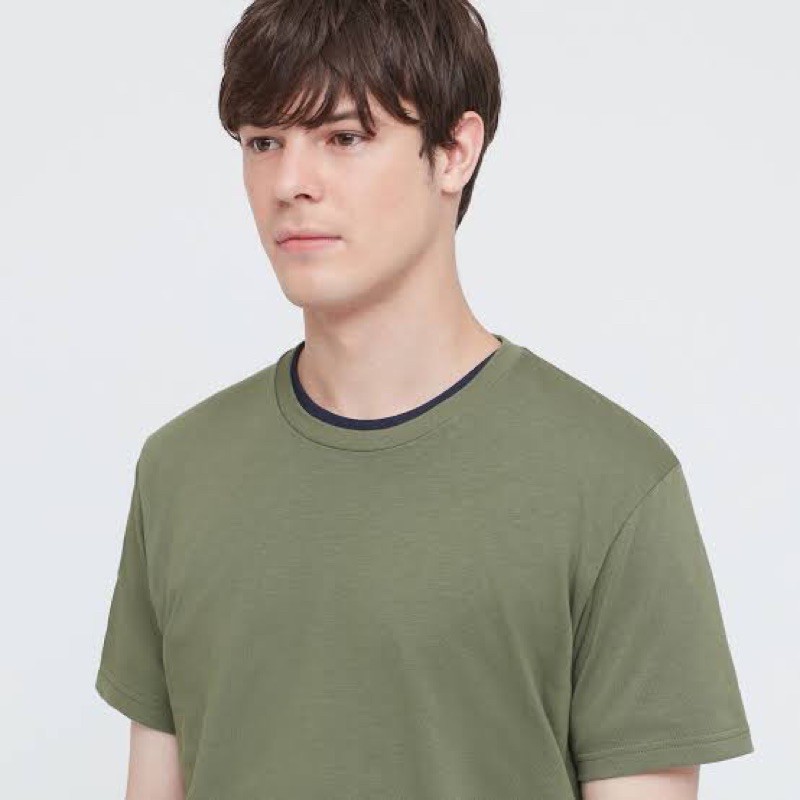 Uniqlo dry outlet color crew neck