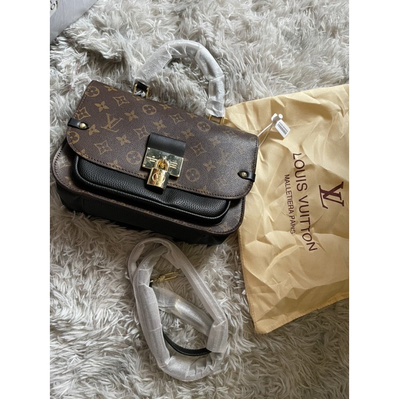 louis vuitton purse with lock