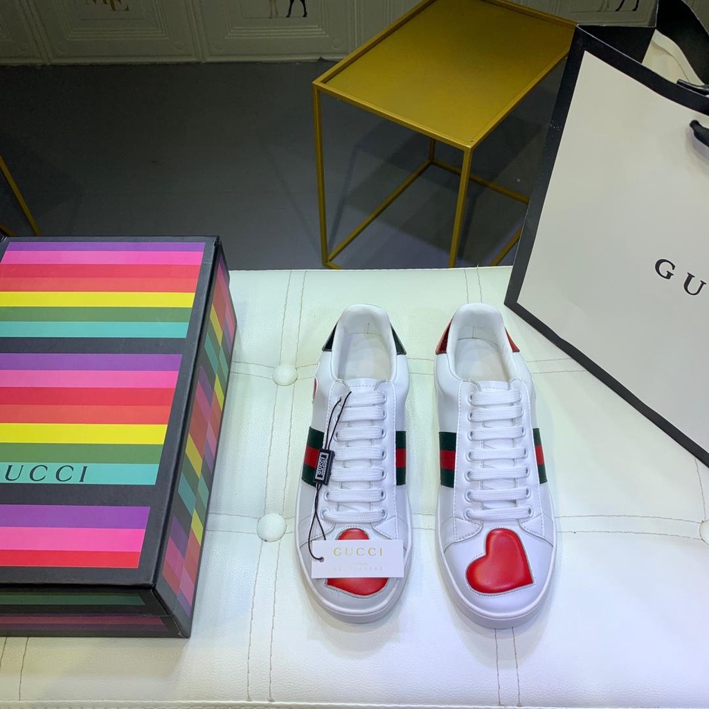 Gucci love store heart sneakers