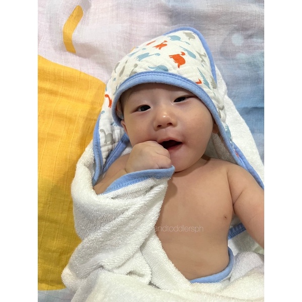 Muslin hooded hot sale baby towel