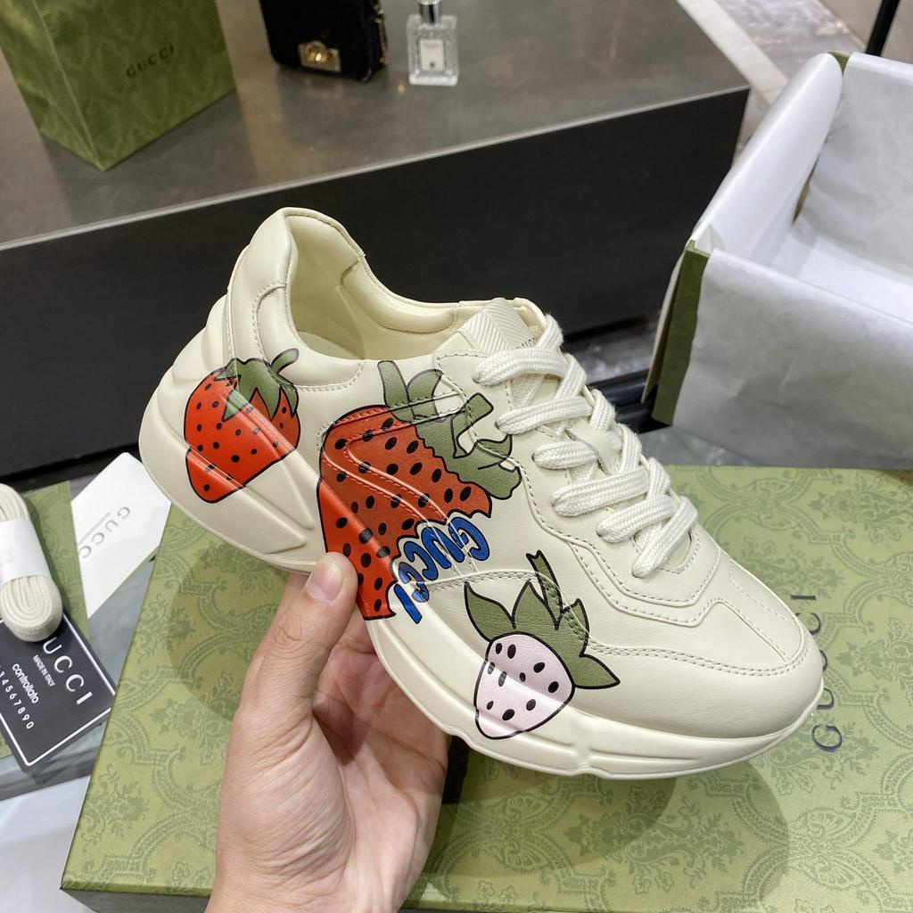 Gucci sales rhyton strawberry