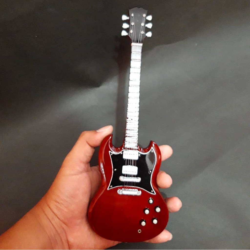 Miniature Guitar Miniature Guitar Gibson SG Angus Young ACDC Red Free ...