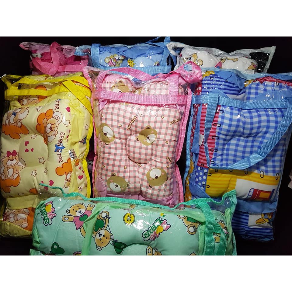 Newborn baby best sale pillow set