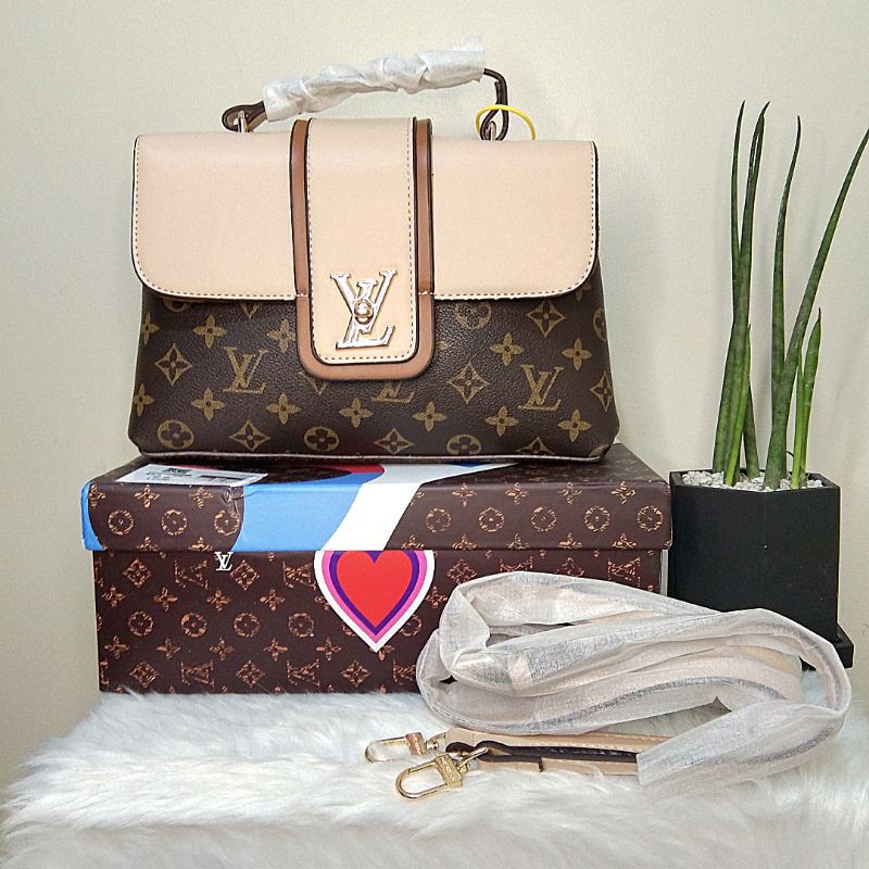 LV bags with box (top grade, mirror quality)