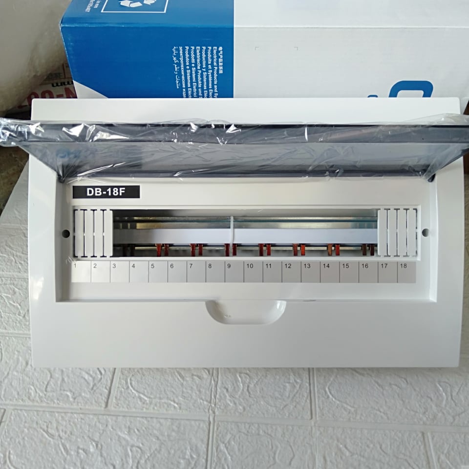 CHINT DISTRIBUTION BOX PANEL BOARD COMPLETE with BUSBAR, GROUND