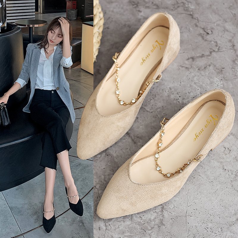 Pointed flat hotsell shoes for ladies