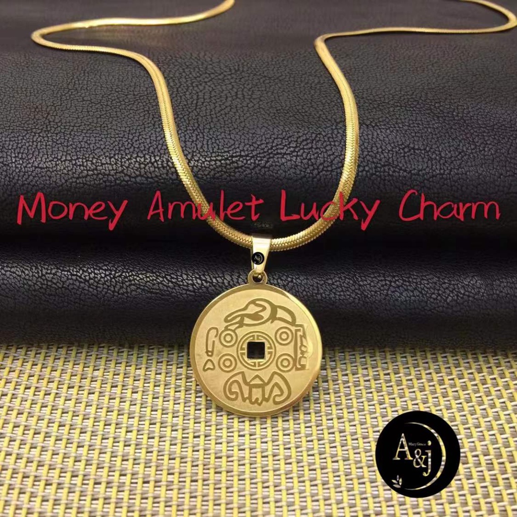 Lucky deals charm pendant