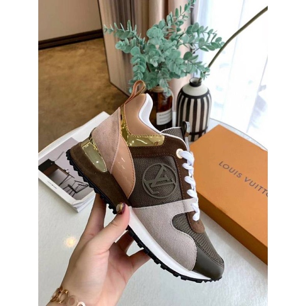 Louis vuitton run 2024 away sneaker price