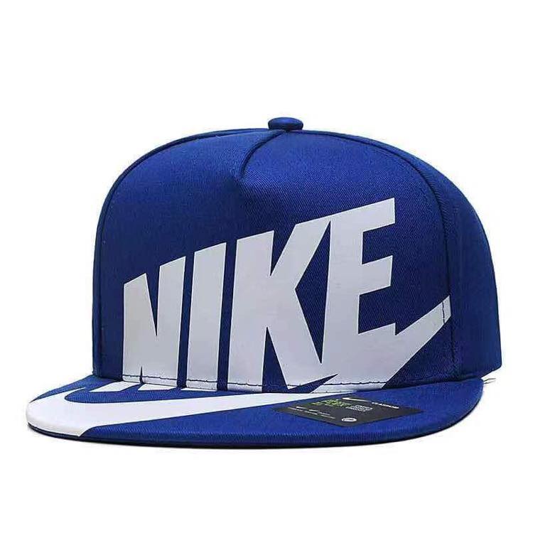 Nike snapback 2024 cap price