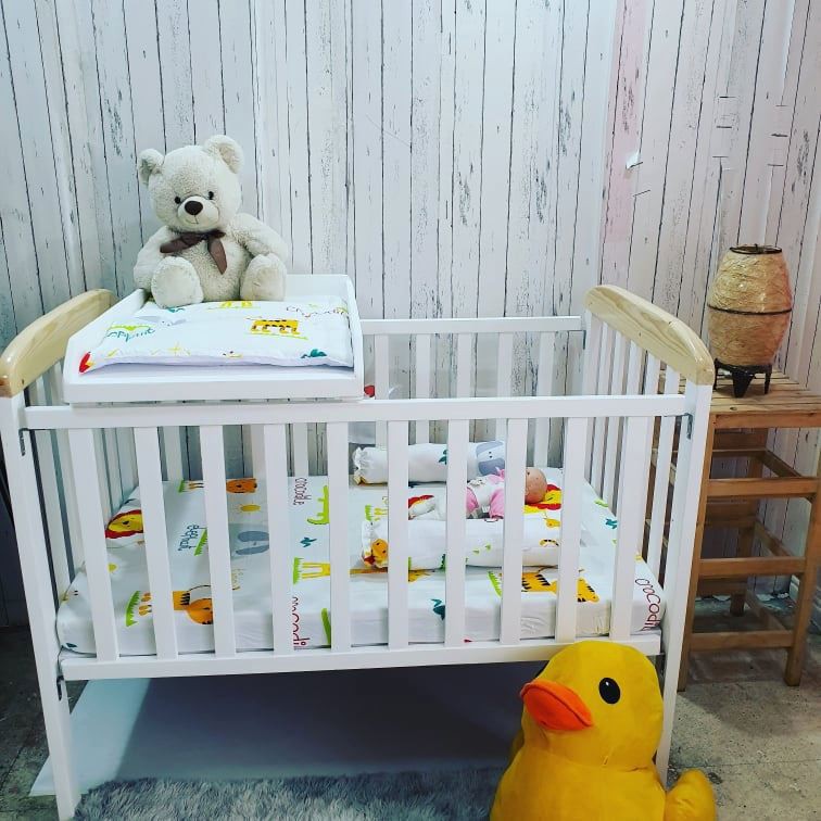 Wooden Two Tone Crib Package w/ Uratex Foam, Bedsheet and Pillow Set ...