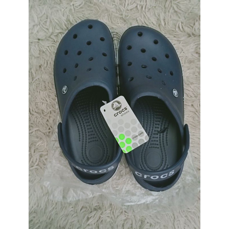 Crocs for deals men lowest price