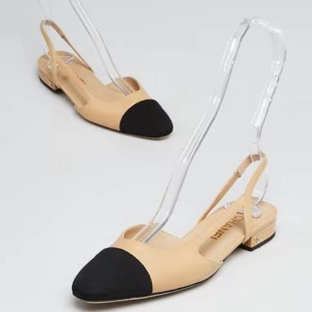 Chanel low clearance heel shoes