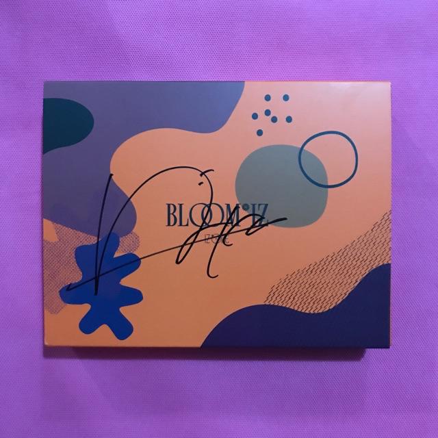 Bloomiz outlet wonyoung signed