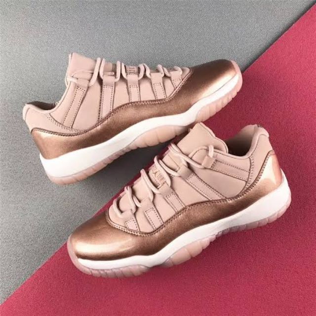 Retro 11 for on sale women