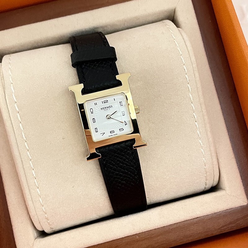 Hermes watch second online hand