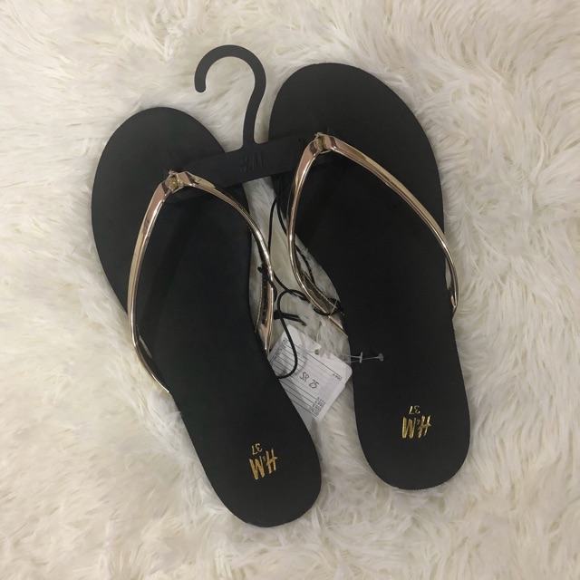 H and m black on sale sandals