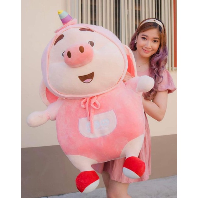 Human size pig stuffed 2025 toy