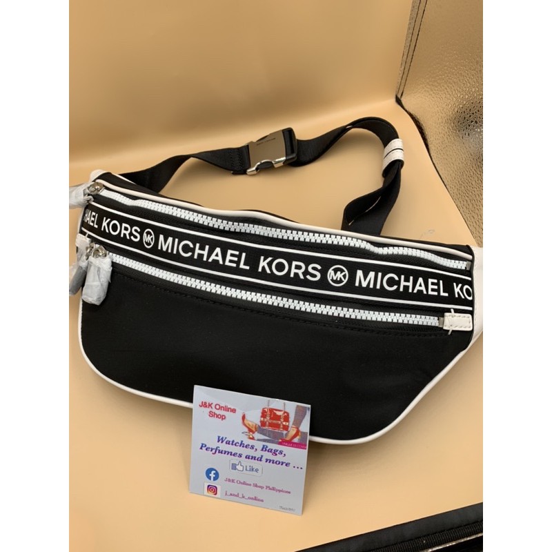 Michael kors medium hot sale logo belt bag