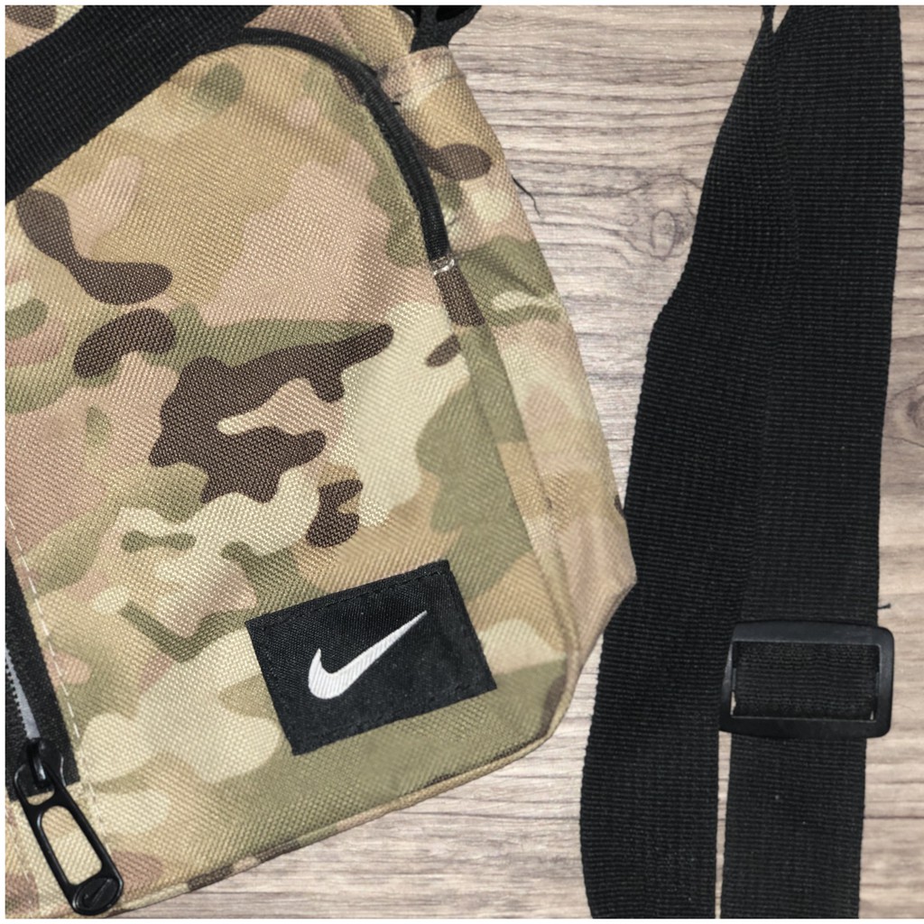 Nike camo 2025 sling bag