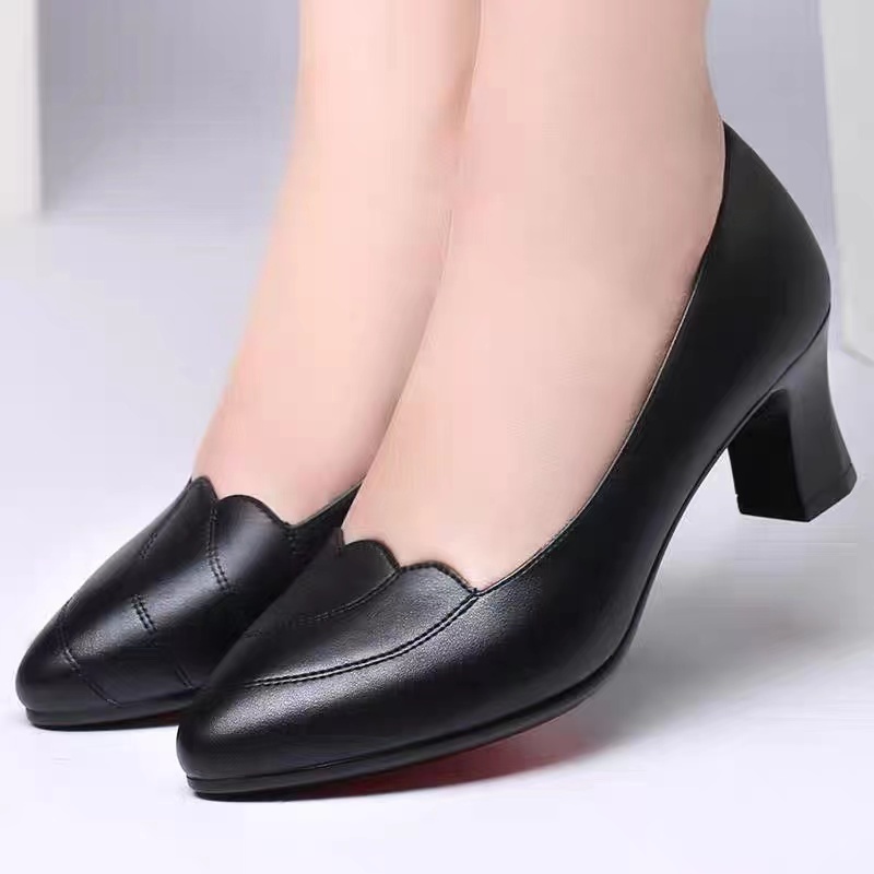 Black shoes best sale ladies heels