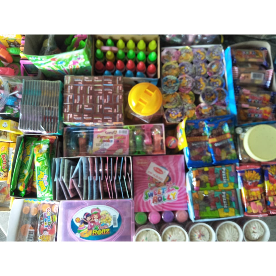 20PCS RANDOM CANDY AND TOYS MURA PANG LOOTBAG AT PANGBENTA | Shopee ...