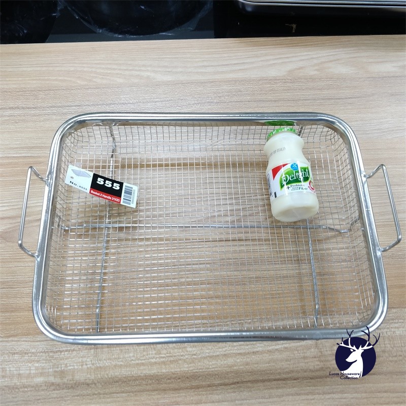 Oven mesh clearance tray