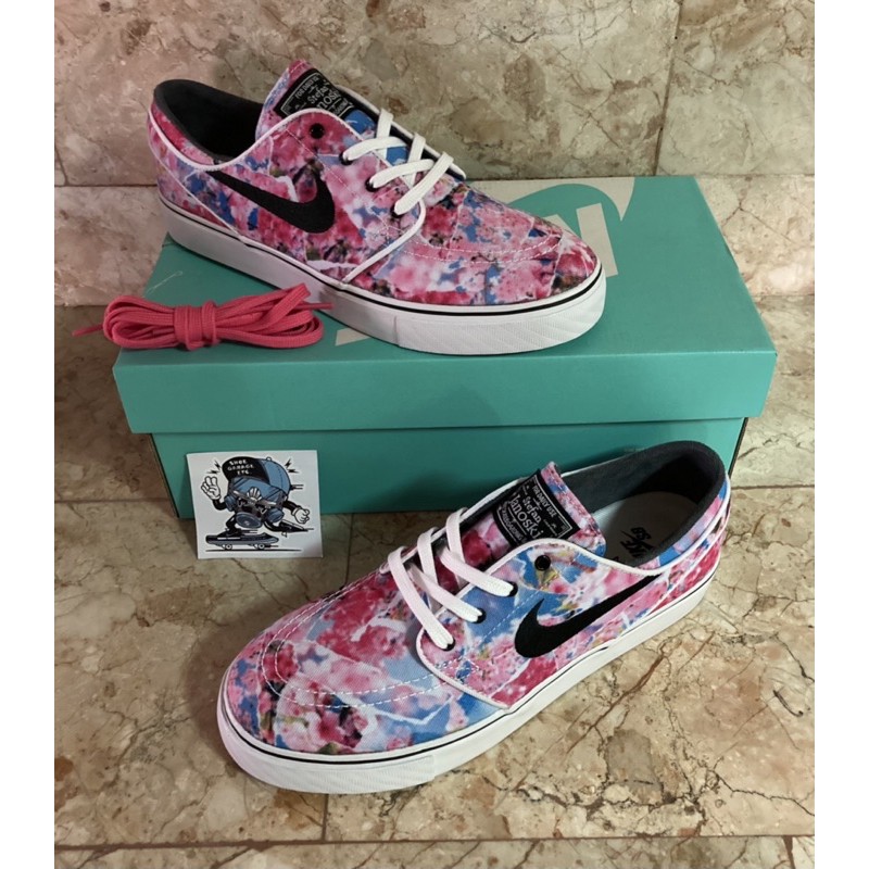 Janoski floral hot sale canvas