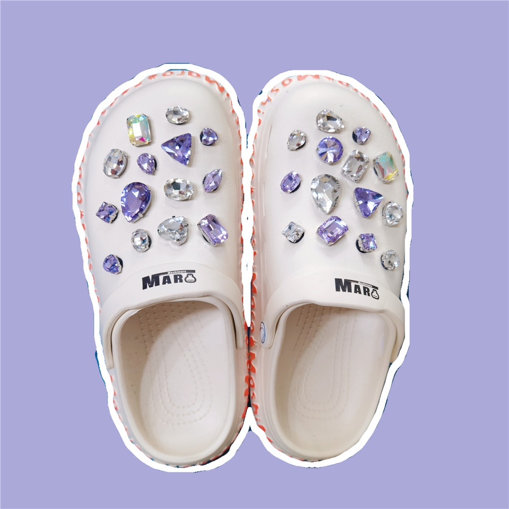 Cute croc outlet jibbitz