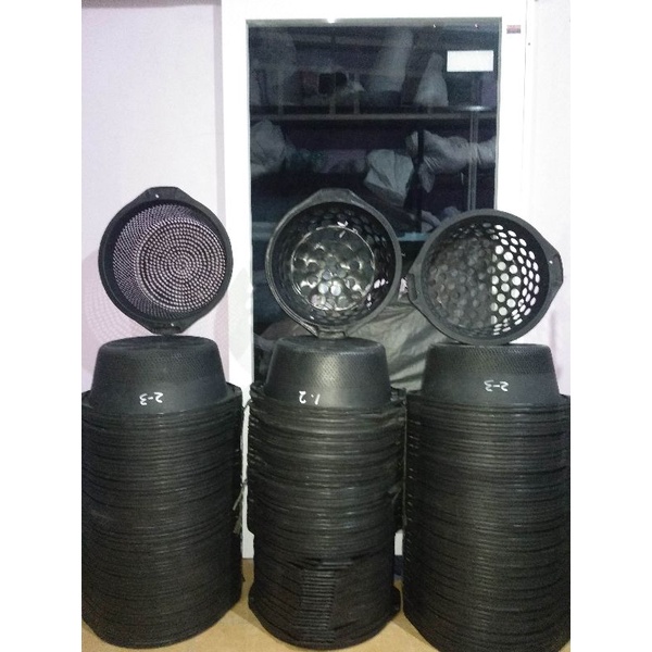 Catfish sorting bucket filled with 4pcs Catfish sorting tank with ...