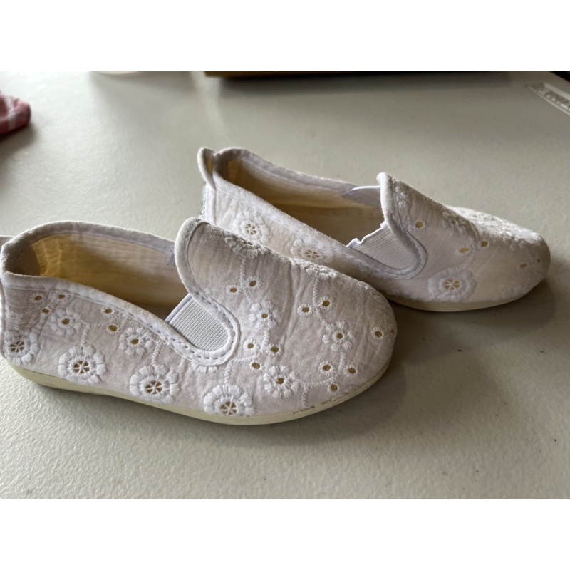 Flossy Style White Eyelet Shoes Made in Spain for Girls Shopee