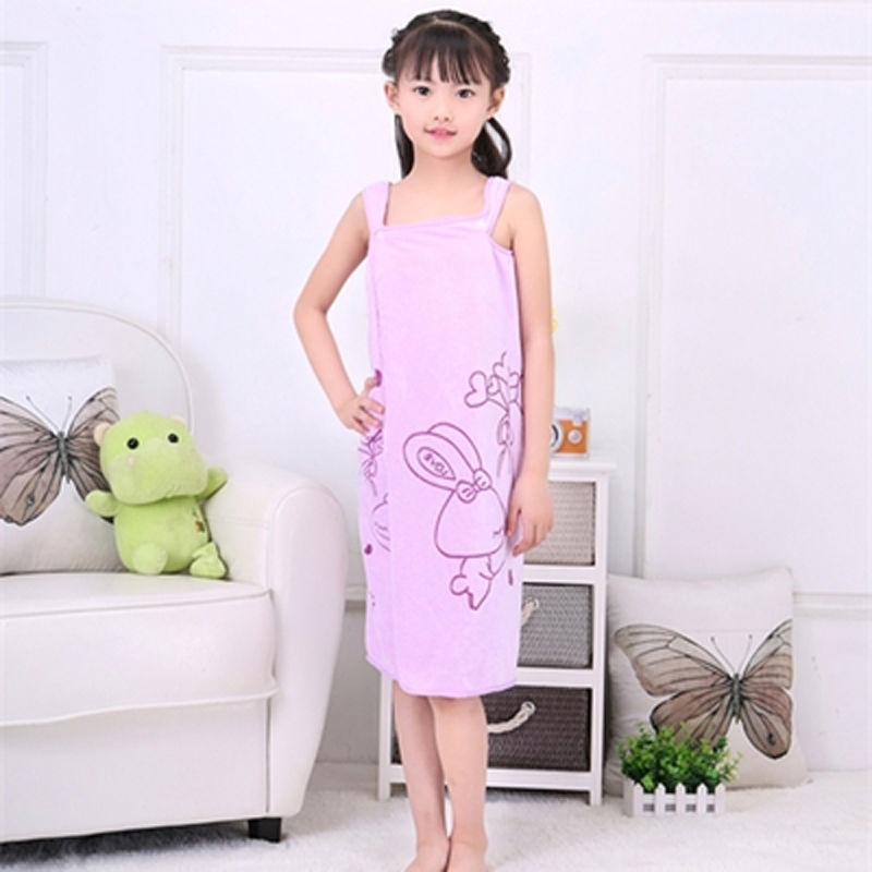 Wearable pullover tube top bathrobe bath skirt to increase water