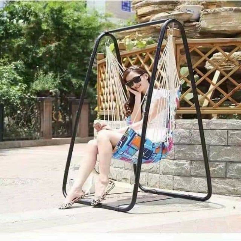 Portable swinging online chair