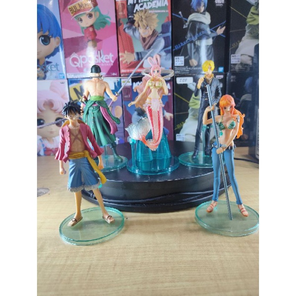 One piece styling store figures